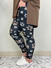 Load image into Gallery viewer, Paw Print Leggings w/ Pockets
