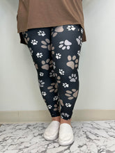 Load image into Gallery viewer, Paw Print Leggings w/ Pockets
