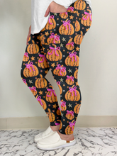 Load image into Gallery viewer, Knitted Pumpkin Leggings w/ Pockets!
