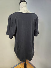 Load image into Gallery viewer, SOLID BLACK-V-NECK TUNIC
