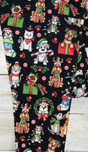 Load image into Gallery viewer, RTS - Kids Merry Pawmas Leggings w/ Side Pockets
